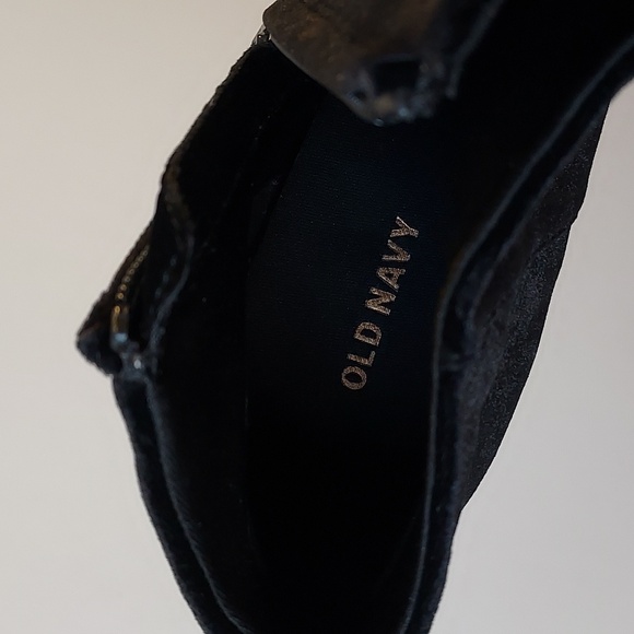 Womens Old Navy Black Velvet Ankle Boots - Picture 9 of 9